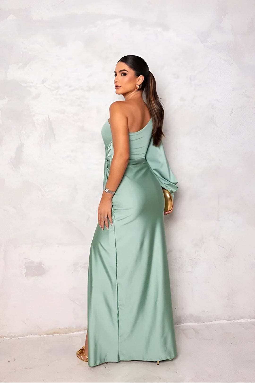 Milani – Timeless Elegant Maxi Dress