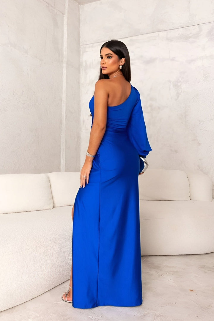 Milani – Timeless Elegant Maxi Dress